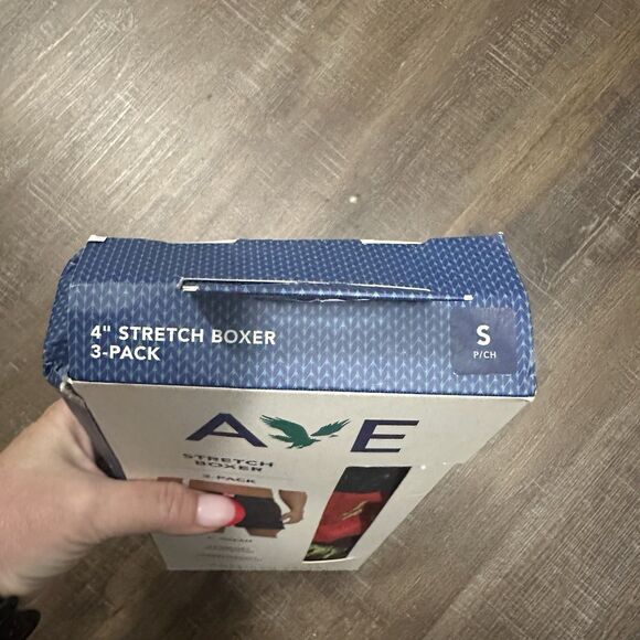 NEW American Eagle Stretch Poplin Boxers Mens S The Grinch 3 Pack 4” Inseam - Picture 8 of 8